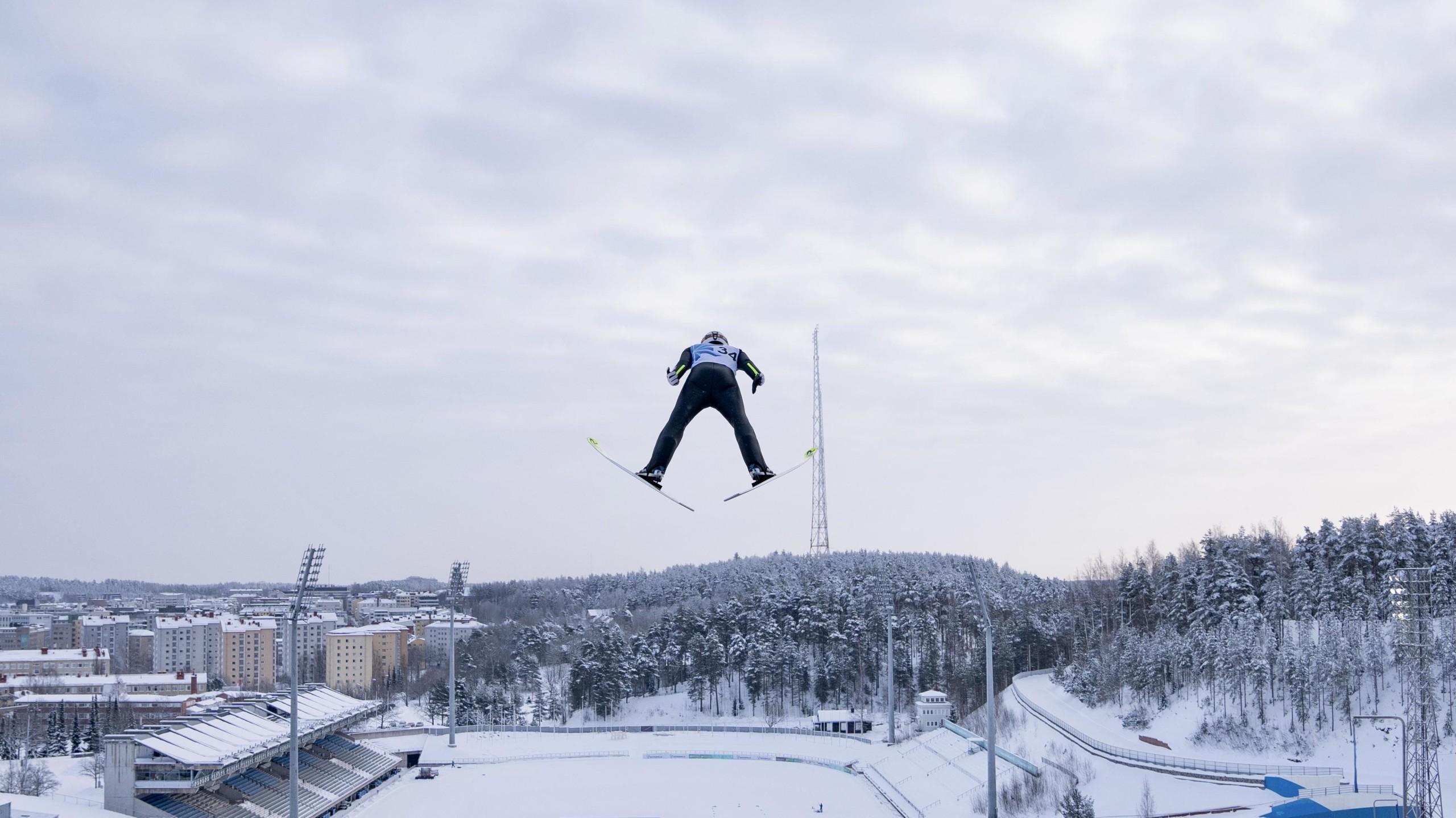 Mäkihypyn ja yhdistetyn yläkoululeirityksen haku on auki - Suomen  Hiihtoliitto